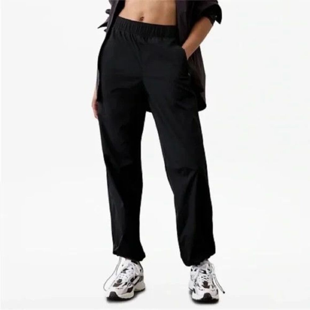 NWT Athleta Rise Pant Black Women's Size Small Nylon Adjustable Jogger